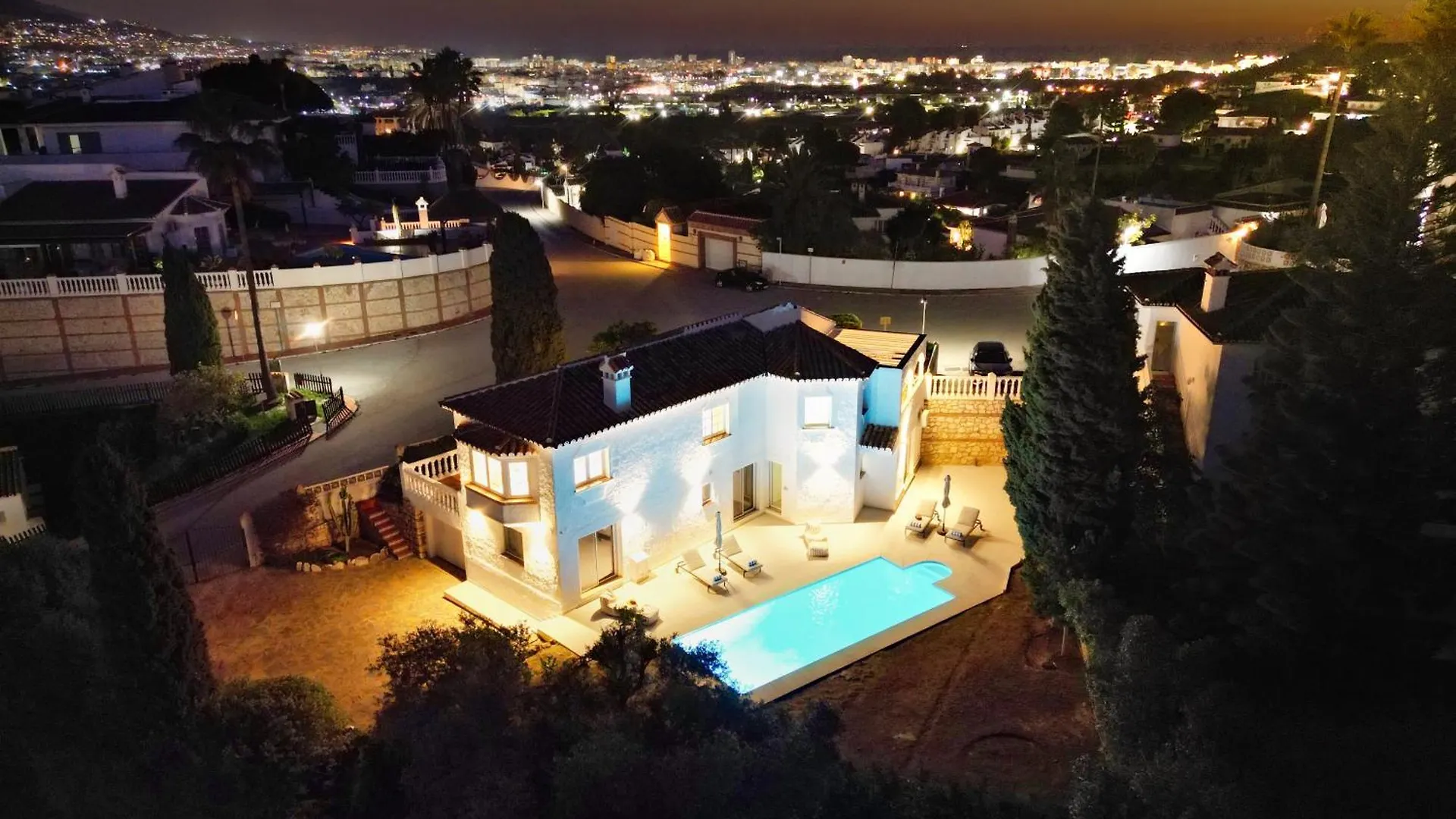 Open This Summer! Stylish 3 Ensuite Villa With Stunning View & Private Pool MIJAS COSTA