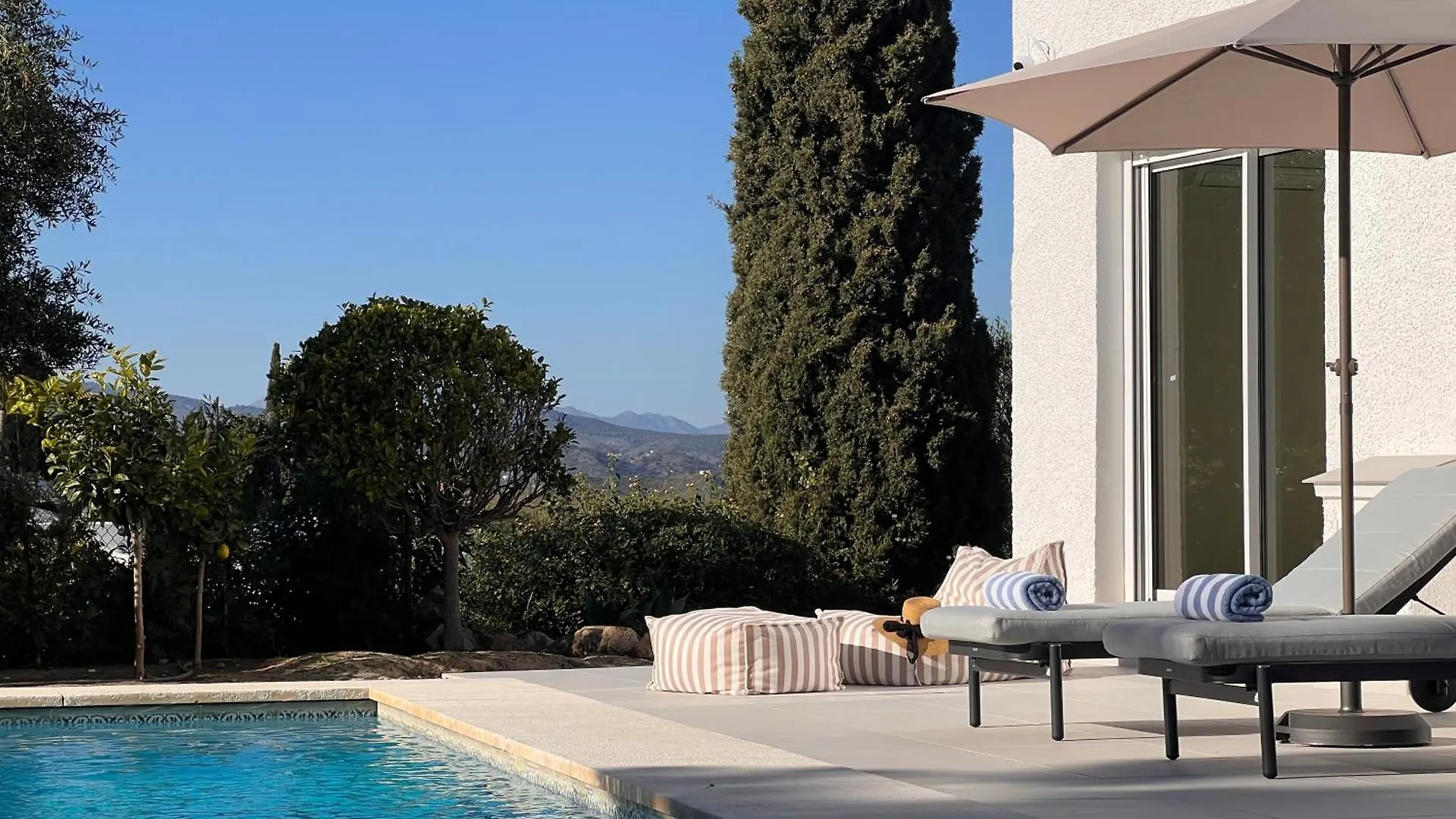 Open This Summer! Stylish 3 Ensuite Villa With Stunning View & Private Pool MIJAS COSTA