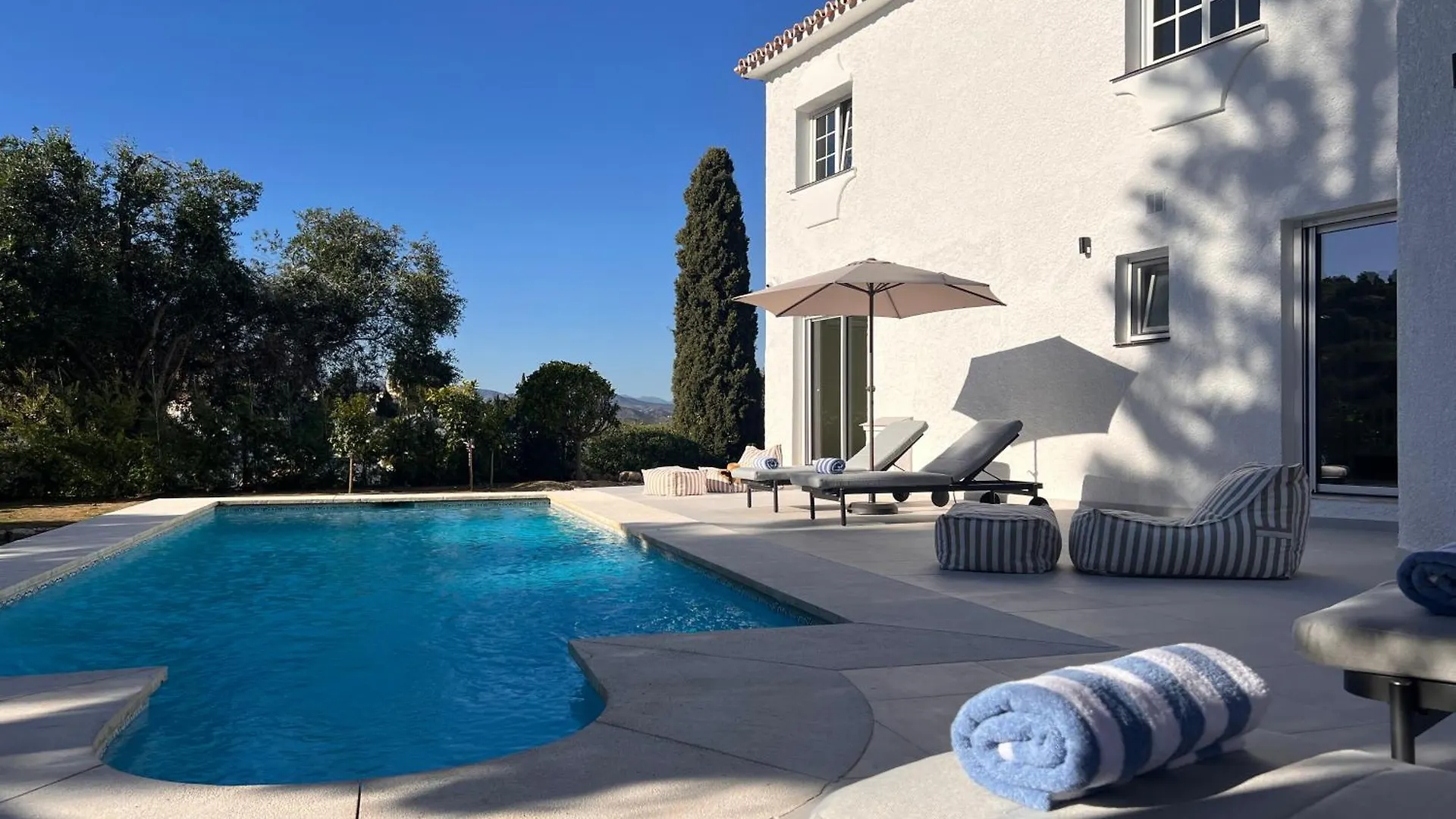 Open This Summer! Stylish 3 Ensuite Villa With Stunning View & Private Pool location